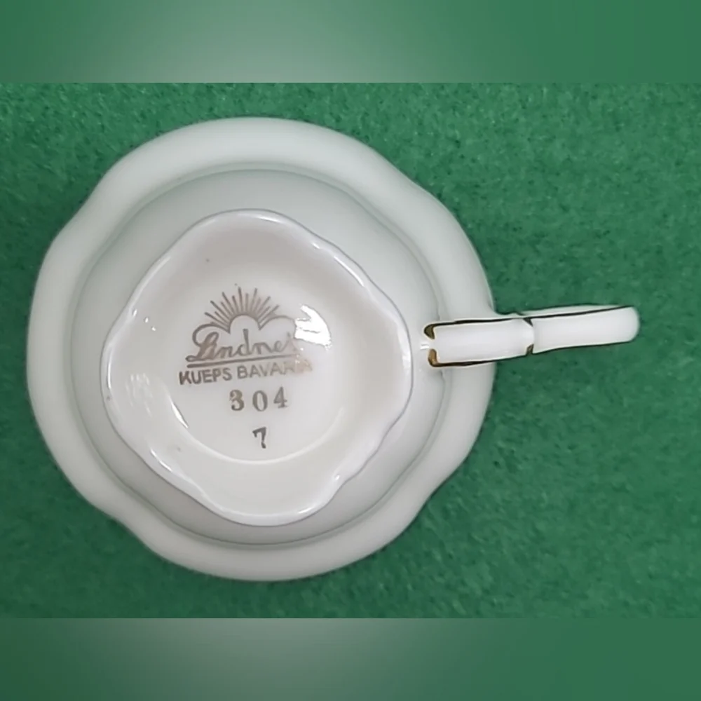 Tea Cup Saucer Lindner Kueps Bavaria Orange and White with gold Bone China‎ rare